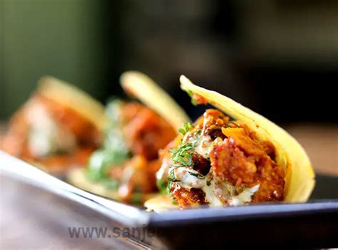 How many carbs are in vindaloo chicken street taco - calories, carbs, nutrition