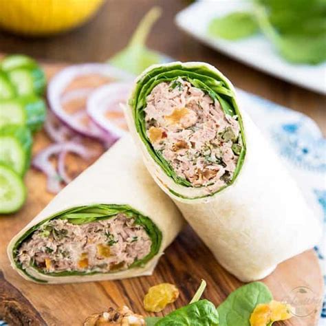 How many carbs are in wasabi tuna wrap - calories, carbs, nutrition