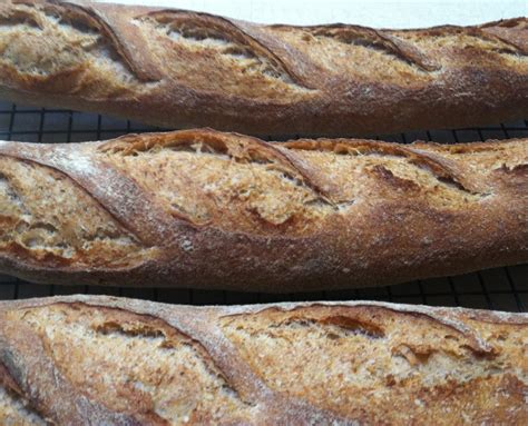 How many carbs are in while grain baguette - calories, carbs, nutrition