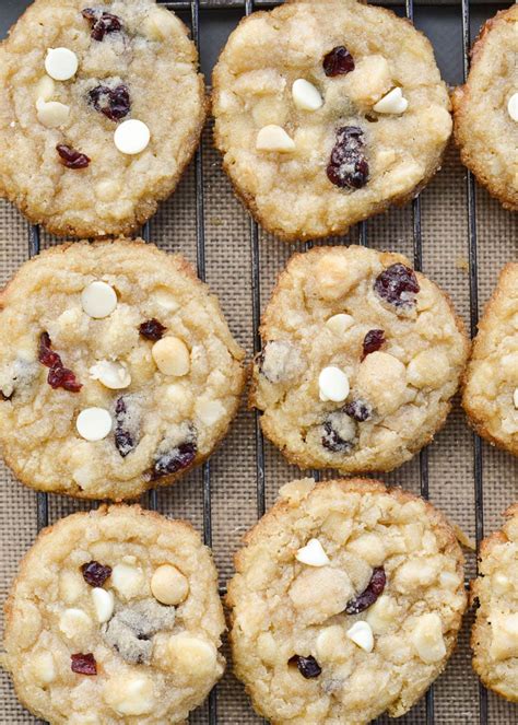How many carbs are in white chocolate macadamia nut - calories, carbs, nutrition