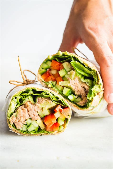 How many carbs are in whole wheat tuna wrap - calories, carbs, nutrition