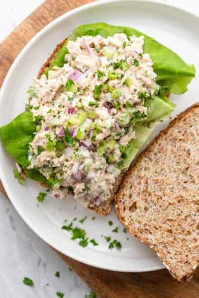 How many carbs are in wrap tuna salad no chol mayo 10