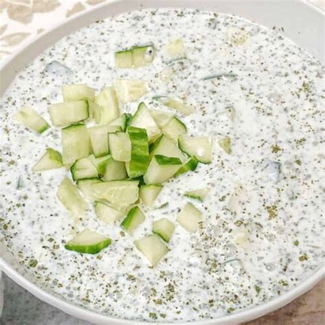 How many carbs are in yoghurt, cucumber and mint - calories, carbs, nutrition