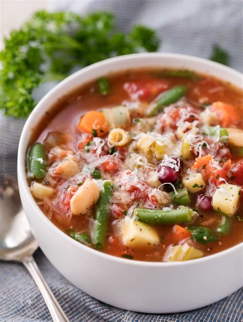 How many carbs are in your health your way minestrone soup 8 oz - calories, carbs, nutrition