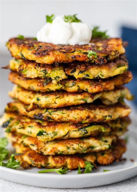 How many carbs are in zucchini fritters - calories, carbs, nutrition