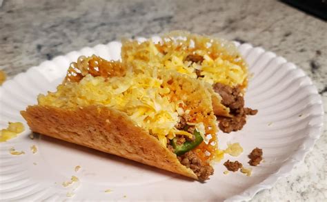 How many protein are in + crunchy taco shells + - calories, carbs, nutrition