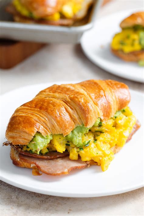 How many protein are in 155 sunrise croissant w/sausage & cheese - calories, carbs, nutrition