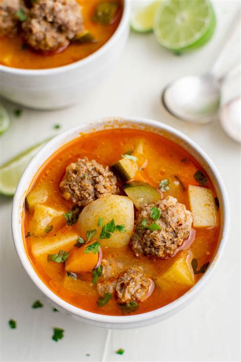 How many protein are in albondigas soup - calories, carbs, nutrition