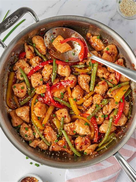 How many protein are in all natural sweet thai chili chicken tender basket - calories, carbs, nutrition