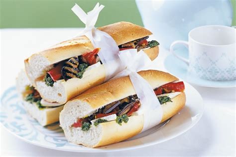 How many protein are in antipasto baguette - calories, carbs, nutrition