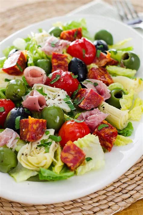 How many protein are in antipasto salad w/ italian dressing - calories, carbs, nutrition