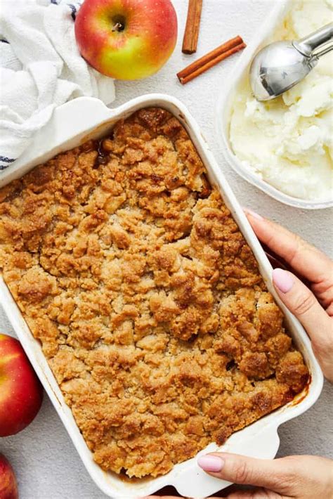 How many protein are in apple brown betty - calories, carbs, nutrition