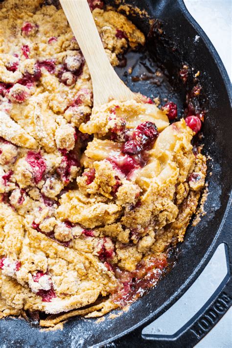 How many protein are in apple-cranberry crisp - calories, carbs, nutrition