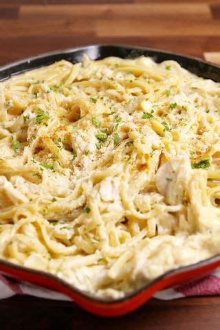 How many protein are in artichoke and crab alfredo pasta - calories, carbs, nutrition