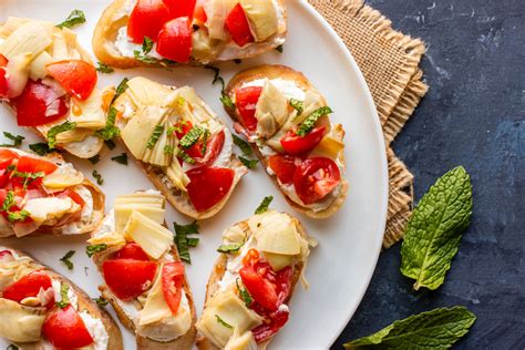 How many protein are in artichoke and tomato bruschetta - calories, carbs, nutrition