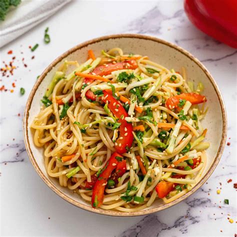 How many protein are in asian noodle pasta salad - calories, carbs, nutrition