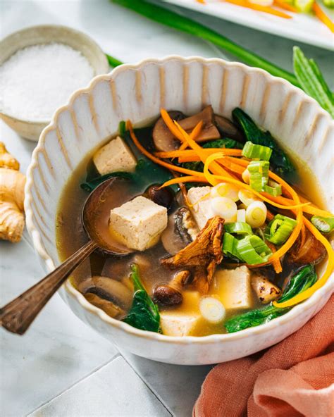 How many protein are in asian spinach, shiitake and tofu soup 12 oz - calories, carbs, nutrition