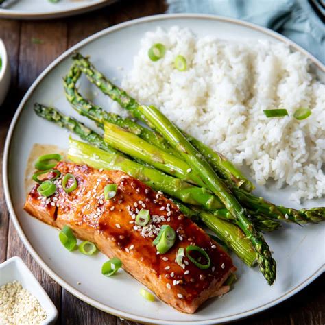 How many protein are in asian style salmon (23625.1) - calories, carbs, nutrition