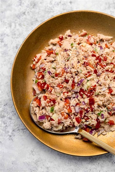 How many protein are in asian tuna salad - calories, carbs, nutrition