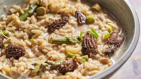 How many protein are in asparagus morel risotto - calories, carbs, nutrition