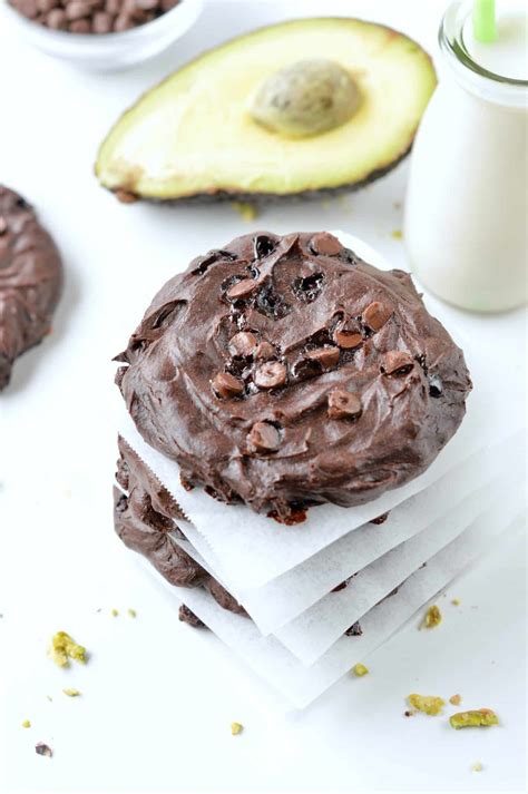 How many protein are in avocado chocolate chip cookies - calories, carbs, nutrition