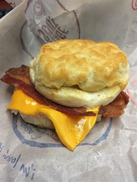 How many protein are in bacon, and cheese biscuit - calories, carbs, nutrition