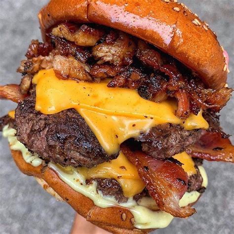 How many protein are in bacon double cheeseburger - calories, carbs, nutrition