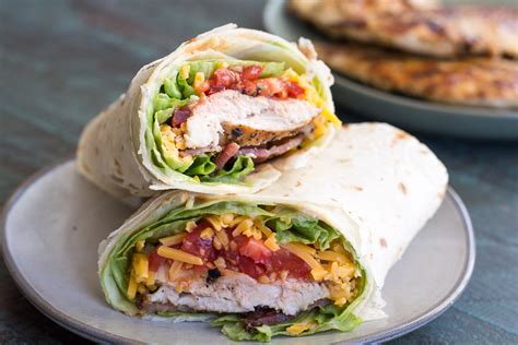 How many protein are in bacon ranch wrap - calories, carbs, nutrition