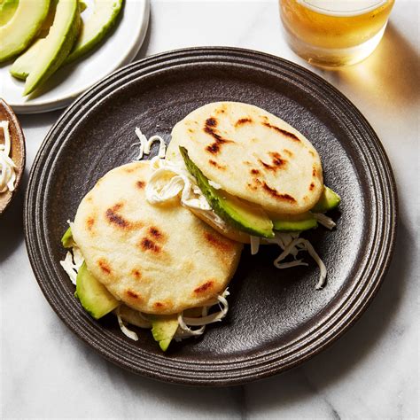 How many protein are in baja arepas - calories, carbs, nutrition