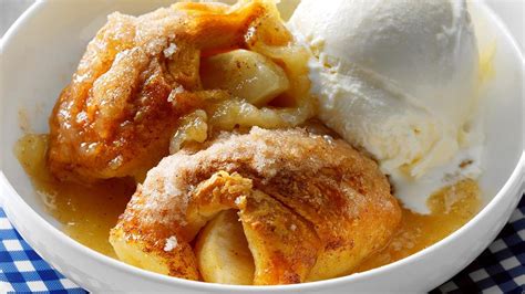 How many protein are in baked apple dumplin - calories, carbs, nutrition