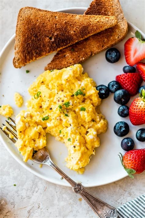 How many protein are in baked cajun scrambled eggs - calories, carbs, nutrition