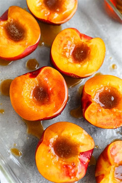 How many protein are in baked nectarines with vanilla (17862.0) - calories, carbs, nutrition