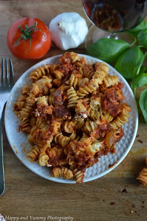 How many protein are in baked rotini - calories, carbs, nutrition