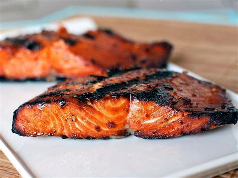 How many protein are in balsamic grilled salmon fillet - calories, carbs, nutrition