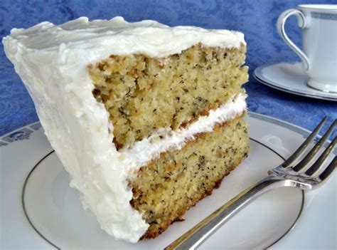 How many protein are in banana cake with buttercream icing, vegetarian - calories, carbs, nutrition