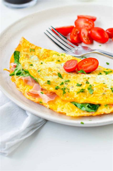 How many protein are in basic omelet - calories, carbs, nutrition