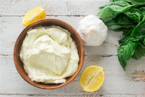 How many protein are in basil, garlic and peppercorn mayo - calories, carbs, nutrition