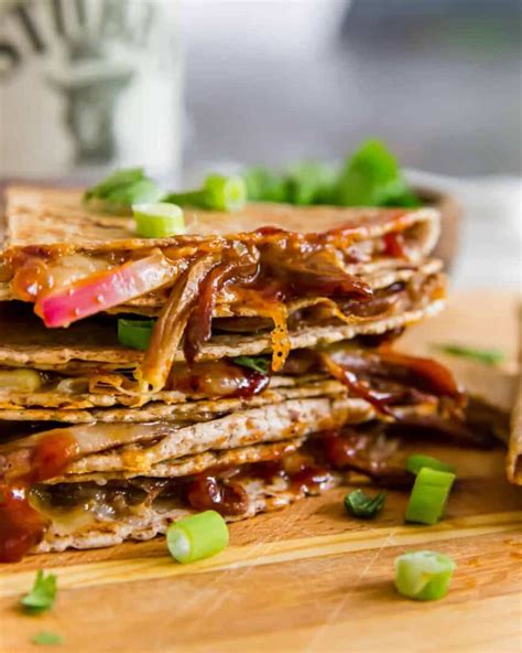 How many protein are in bbq brisket quesadilla - calories, carbs, nutrition