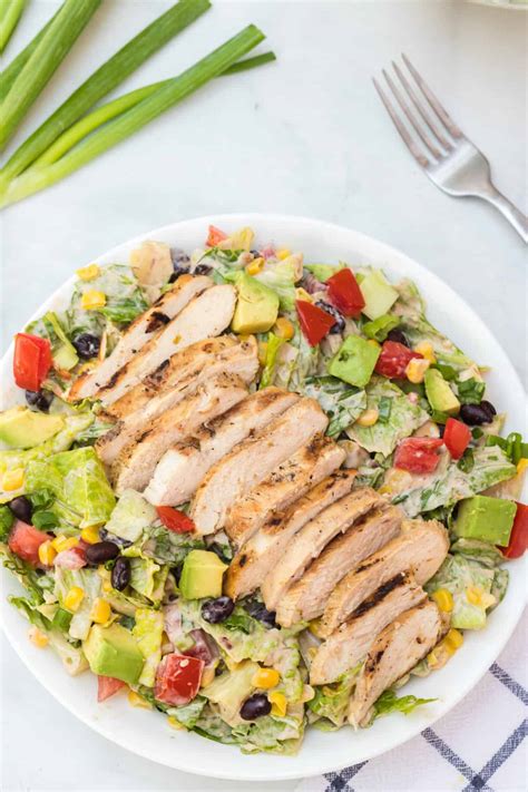 How many protein are in bbq chicken ranch salad - calories, carbs, nutrition