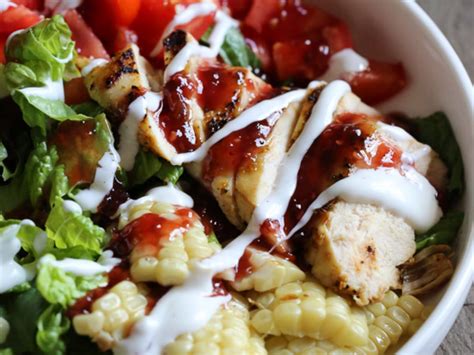 How many protein are in bbq chicken salad - calories, carbs, nutrition