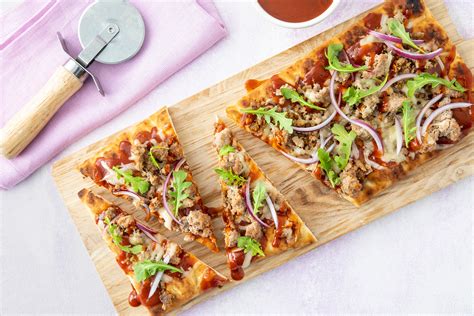 How many protein are in bbq turkey flatbread (78561.0) - calories, carbs, nutrition