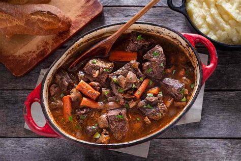 How many protein are in beef bourguinon - calories, carbs, nutrition