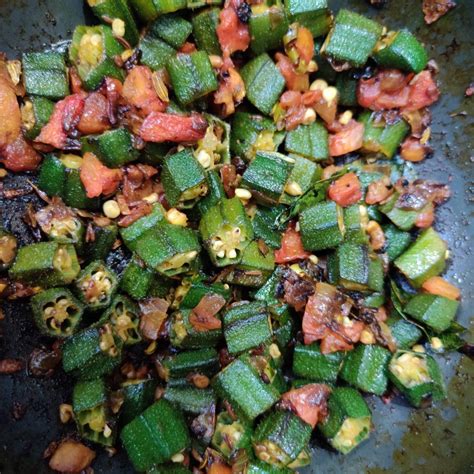 How many protein are in bhindi masala - crispy okra - calories, carbs, nutrition