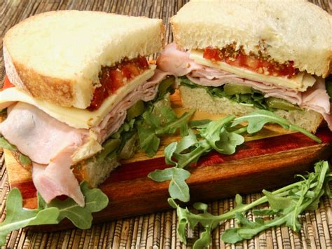 How many protein are in big mondo 6 inch ploughman sandwich - calories, carbs, nutrition