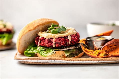 How many protein are in bistro beet burger - calories, carbs, nutrition