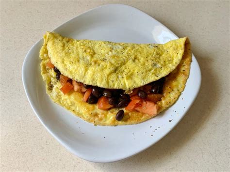 How many protein are in black bean omelet - calories, carbs, nutrition