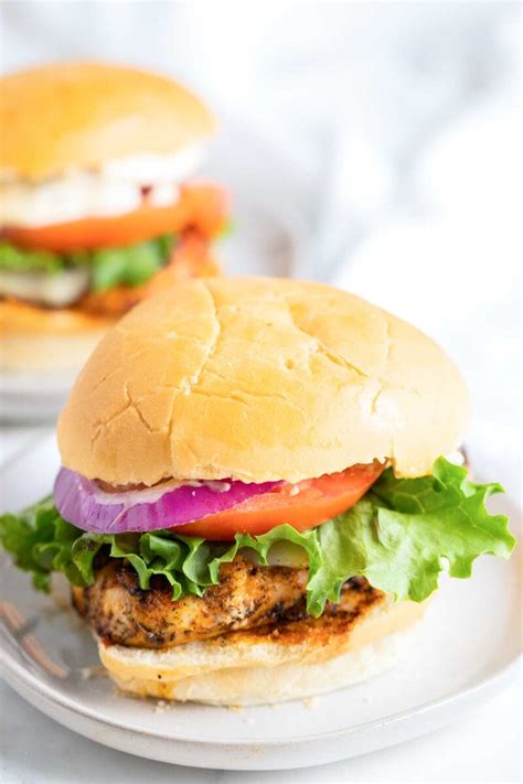 How many protein are in blackened chicken sandwich (80000.0) - calories, carbs, nutrition