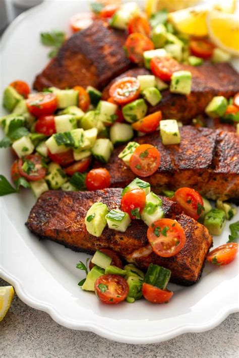 How many protein are in blackened salmon - calories, carbs, nutrition