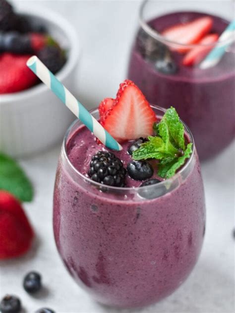 How many protein are in blissfull berry smoothie - calories, carbs, nutrition