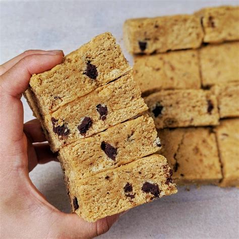 How many protein are in blondie bar - calories, carbs, nutrition